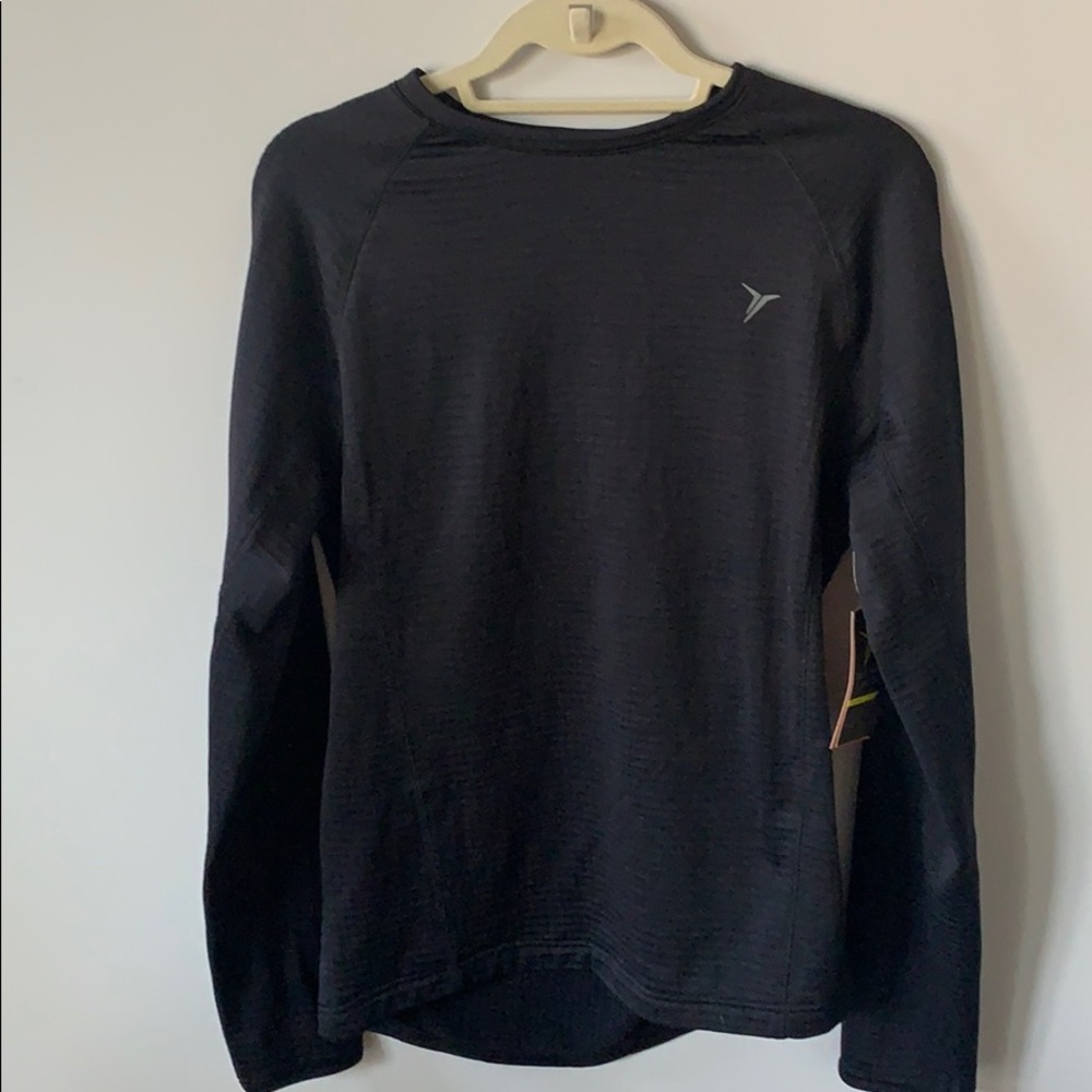 Old Navy Long sleeve activewear top, size small